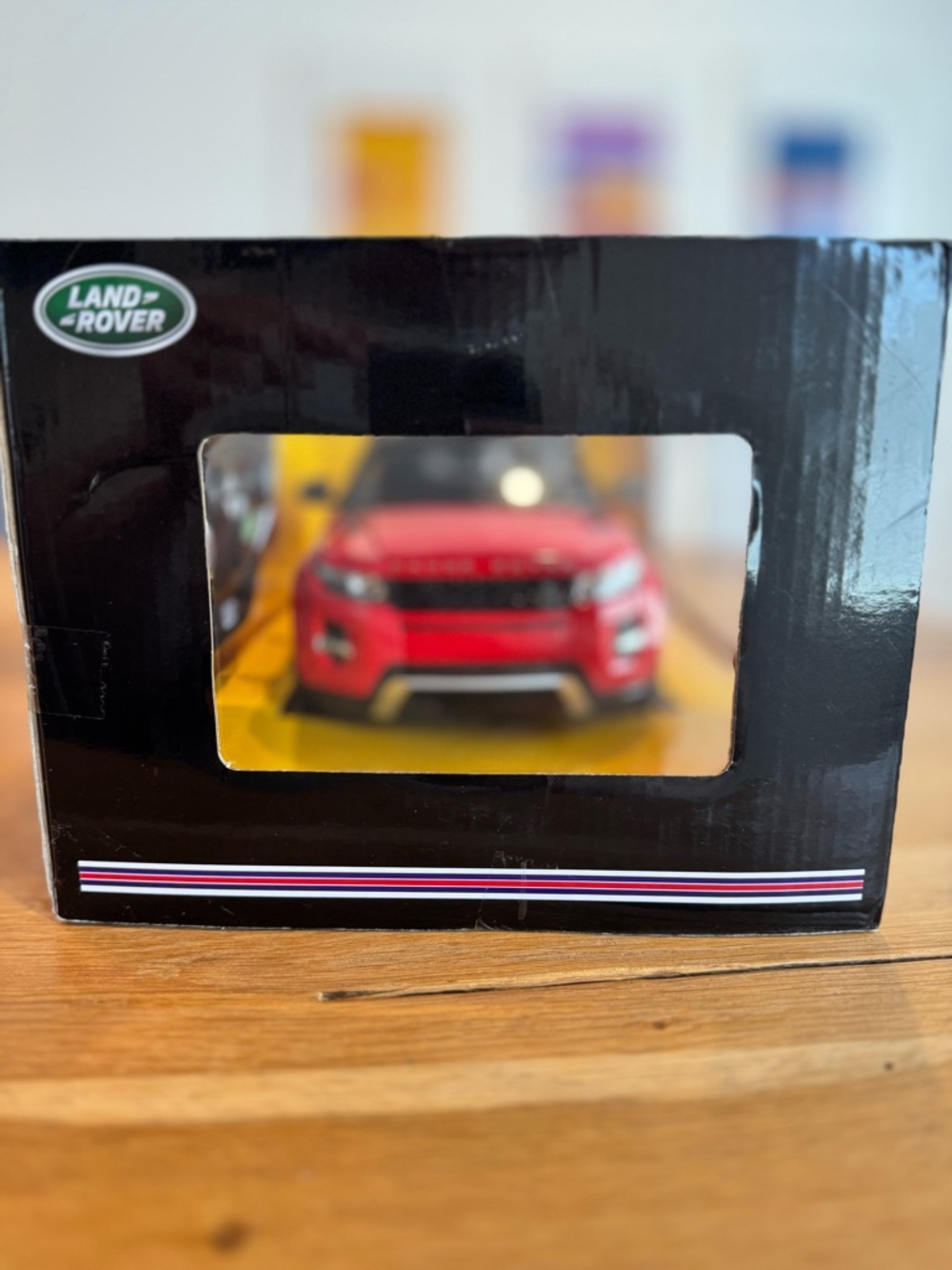 Range Rover Evoque Remote Control Toy Car - Red - - Picture 2 of 3
